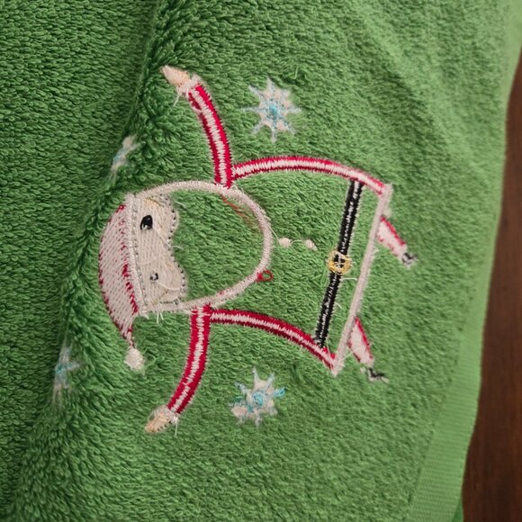 Christmas Themed Hand Towels - Picture 3 of 9
